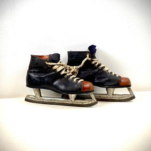 1960s Vintage CCM Ice Hockey Skates Size 8 Leather