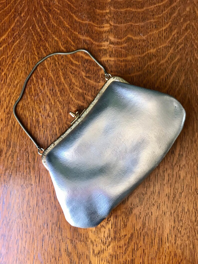 1950s Gold Evening Bag with Enamelled Hand mirror Vintage Clutch Bag Evening Bag Hand Bag Rockabilly Pin Up Girl image 8