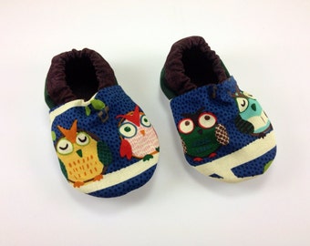 Owl baby shoes, crib shoes, infant booties, infant slippers, baby booties