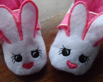 BUNNY INFANT SLIPPER In The Hoop Machine Embroidery. 3 sizes included. Instant Download