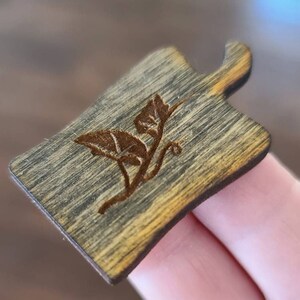 Dollhouse cutting board- wooden aged engraved.