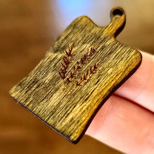 Dollhouse cutting board- wooden aged engraved
