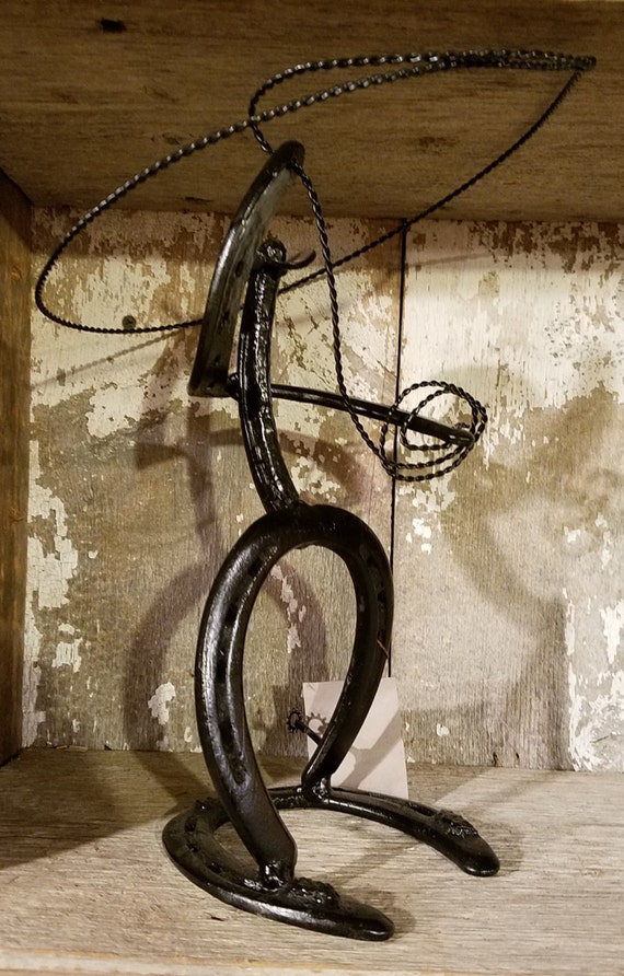 Horseshoes top by roper