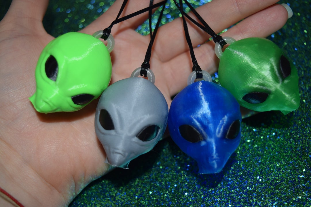 Alien Ornament Outer Space Galaxy Extra Terrestrial Martian Christmas ...