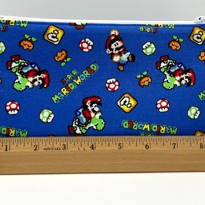 Medium Makeup Cosmetic bag Super Mario World image 2