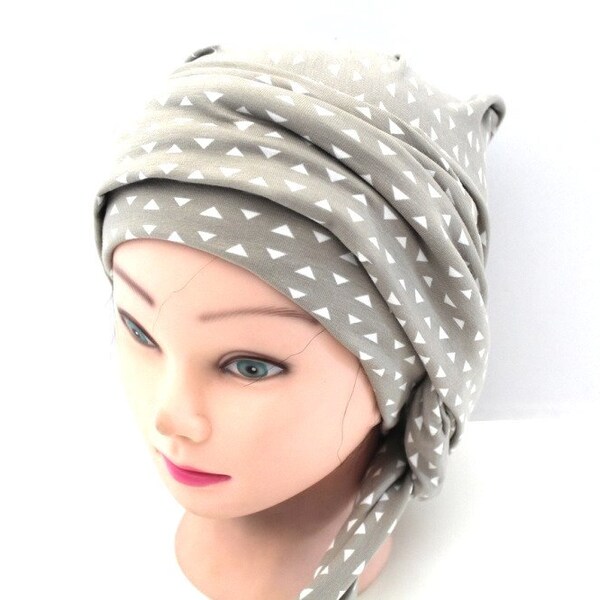 Quimioterapia turbante beige y blanco