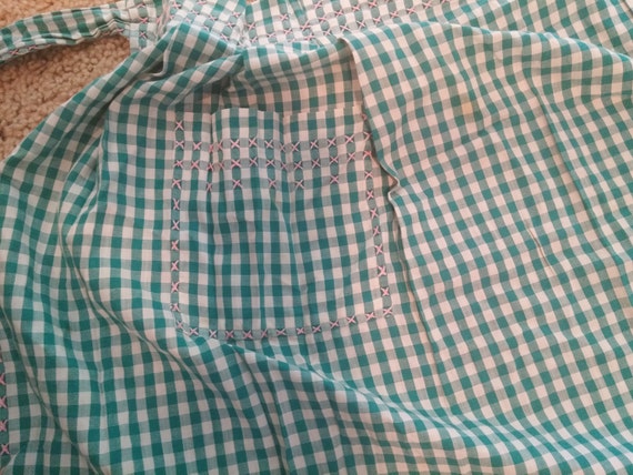 Vintage Apron Embroidered Green Gingham White Det… - image 3