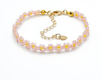 Pink daisy chain bracelet. flower jewelry. flower bracelet. seed bead bracelet. bright accessories. teen girl gifts. handmade jewelry gifts
