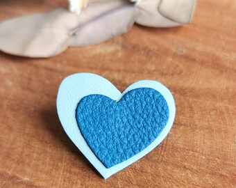 Pin's Coeur broche en cuir Bleu ciel Bleu roi Grand Modèle 3,3cm Idée cadeau mère fille meilleures amies mariage St Valentin