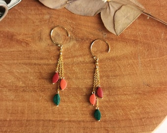 Boucles d'oreille petits pendants ovales en cuir Rouge Orange Vert  Crochets d'oreille en Goldfilled or 14k Modèle Pluie D'étoiles