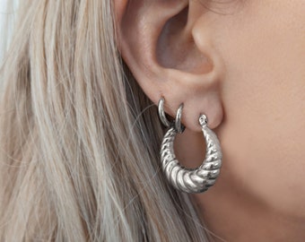 Croissant stainless steel silver hoops - Ribbed thick bold textured stainless steel hoops 90s inspired