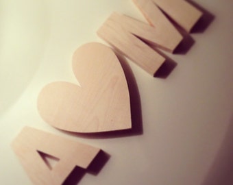 Lettere in legno con cuore