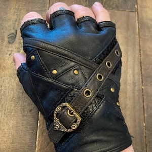 CloudBreaker fingerless leather gloves- Unisex | python | handmade | costume | black | brass