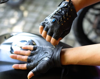 Elysian fingerless leather gloves- Unisex | stone | burner wear | handmade | cosplay | black | brass