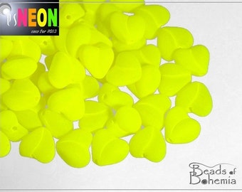 UV Active Neon Yellow Czech Glass Heart Beads, 20 pcs (7521)