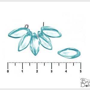 10 pcs Aquamarine Czech Twist beads 15x8 mm (11419)