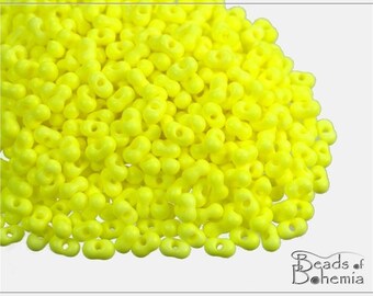 20 g UV Active Neon Pastel Yellow Czech preciosa Farfalle Peanut Beads 4x2 mm (8089)