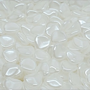50 pcs Chalk Sfinx Czech Rose Petal Beads 7x8 mm (13579)
