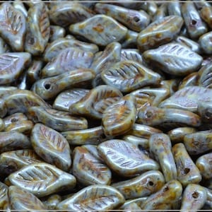 20 Pcs Chalk, Herbs&Spices Pepper Czech Glass Bay Leaf Beads 12x6 mm (13129)