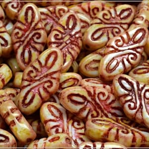 4 pcs Chalk Travertine Red Wash 19x9 mm Czech Arabesque Beads (13086)