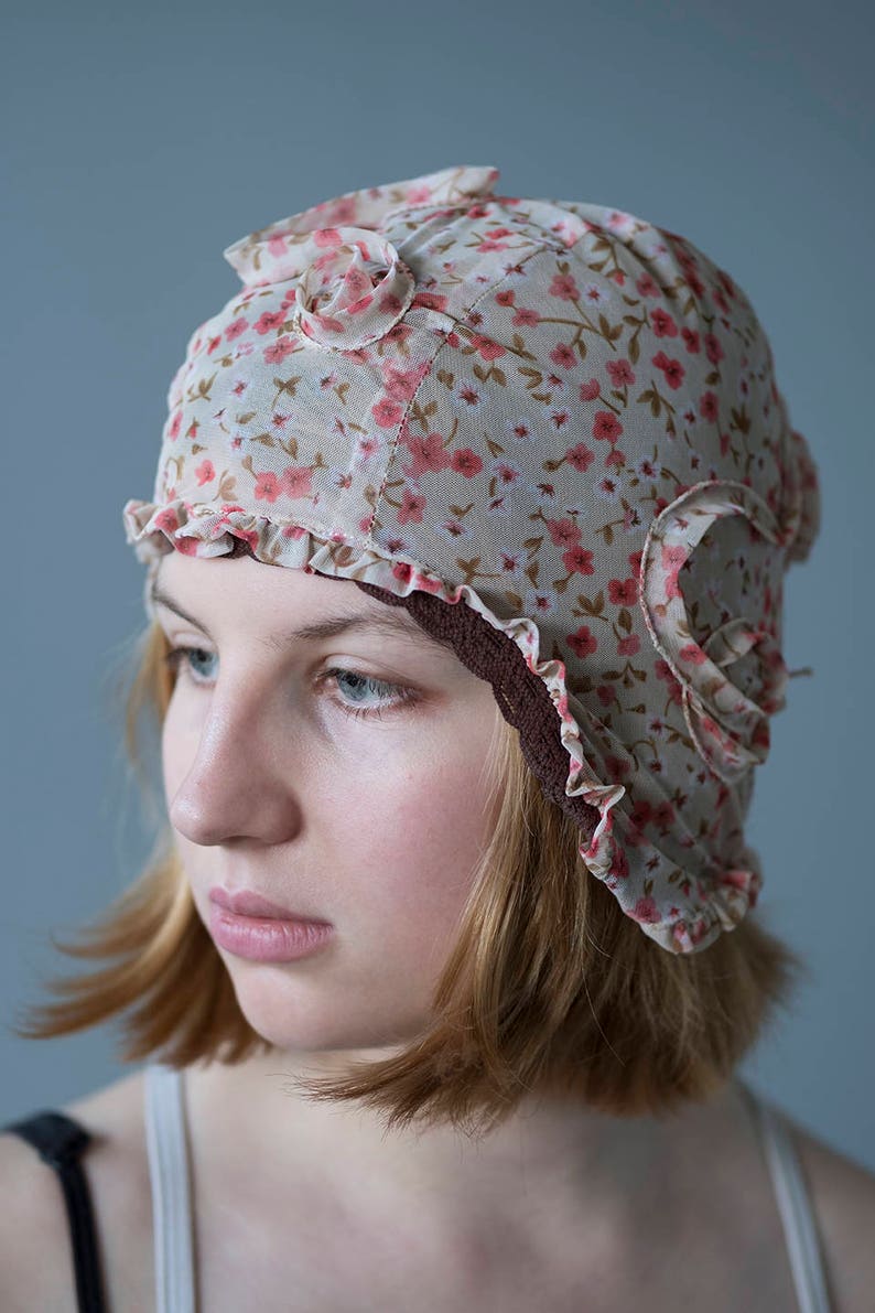 Romantic bonnet for in or outside the house image 2