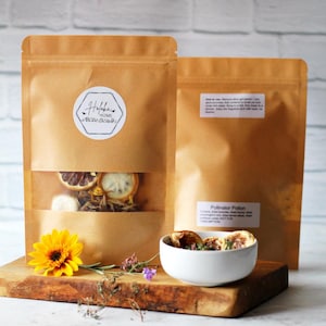 Pollinator Potion Simmer Pot Kit - Botanical Simmering Stovetop Potpourri with Lavender, Thyme, Hummingbird Mint, Lemon, and Sunflowers