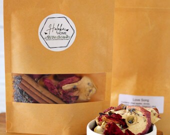 Love Song Simmer Pot Kit - Simmering Stovetop Potpourri - Apples, Cloves, Lavender, Rose Petals, Cinnamon Sticks