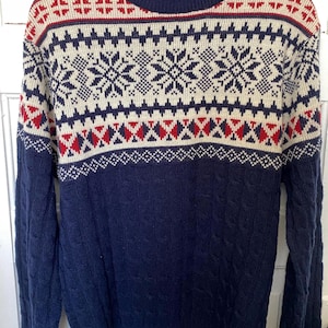 Vintage Men’s Snowflake Crew Neck Sweater size Large
