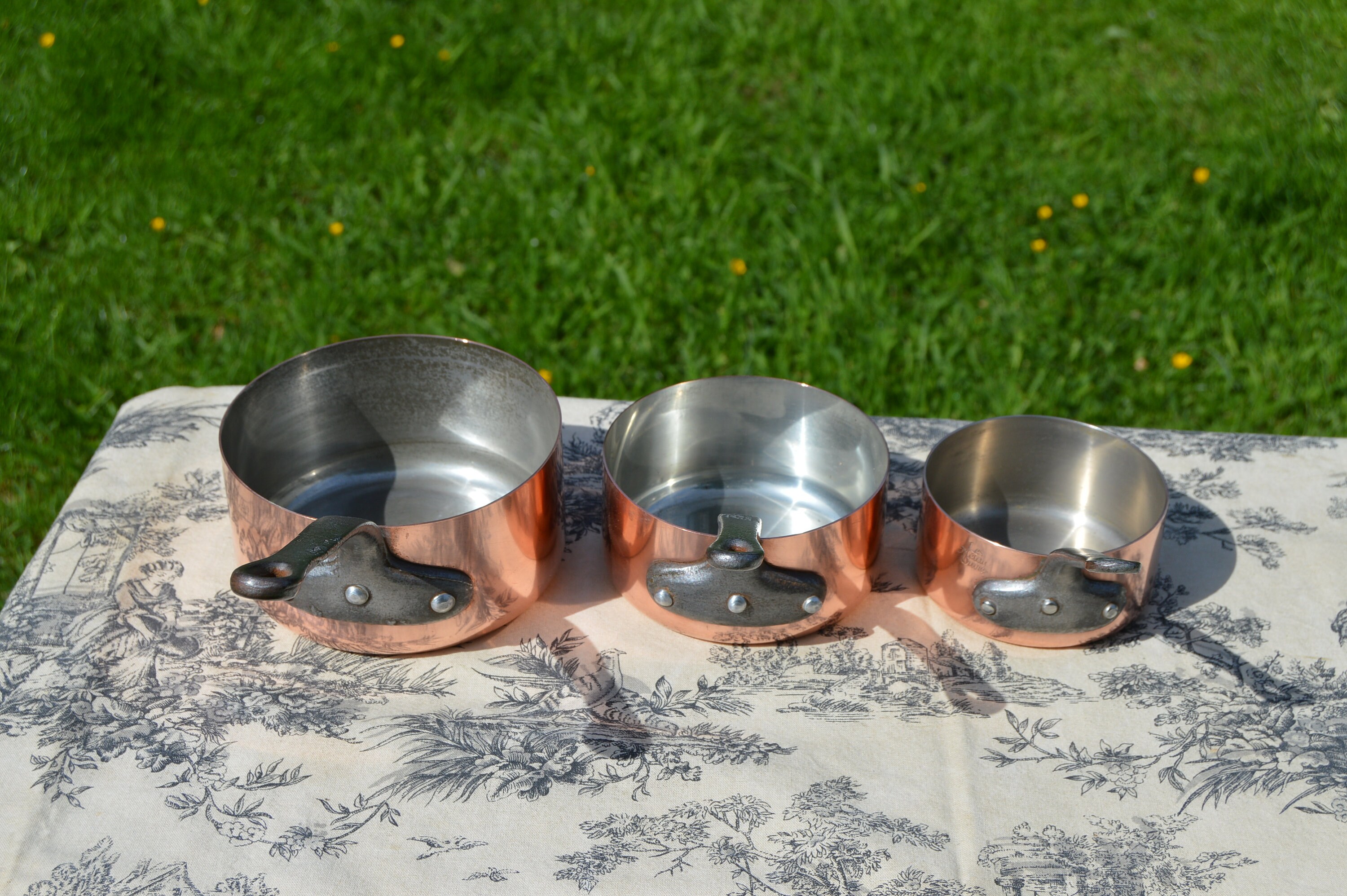 Three French Copper Pans Copper Pots Good Tin Collected Set 10cm, 12cm, 14cm Meteaux Oeuvres
