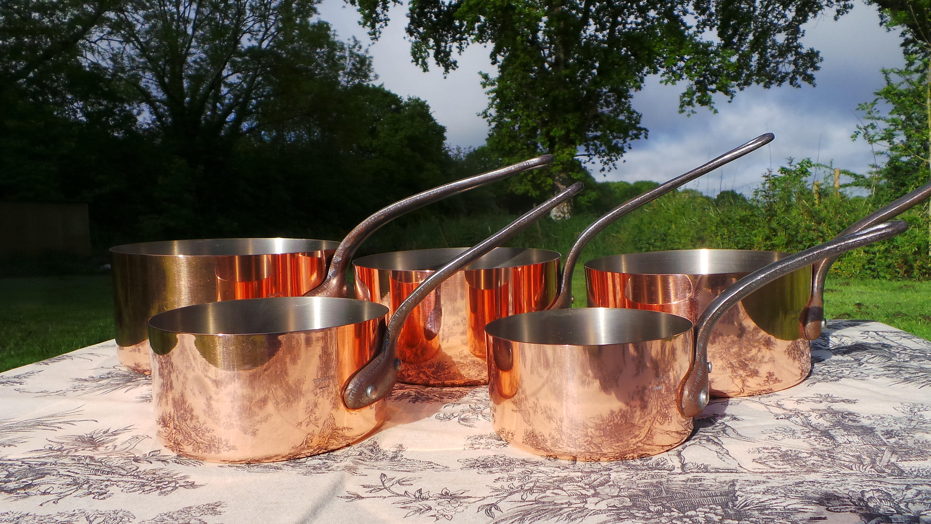 Copper Pans Tournus Vintage French 1mm1.5mm Set FIVE Graduated Copper