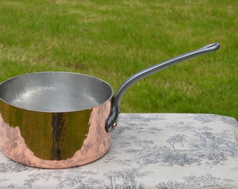 French Vintage Copper 24cm 9 1/2" Villiedieu Hammered Saucepan Saute Pan Cast Iron Handle Copper New Artisan Hand Wiped Tin