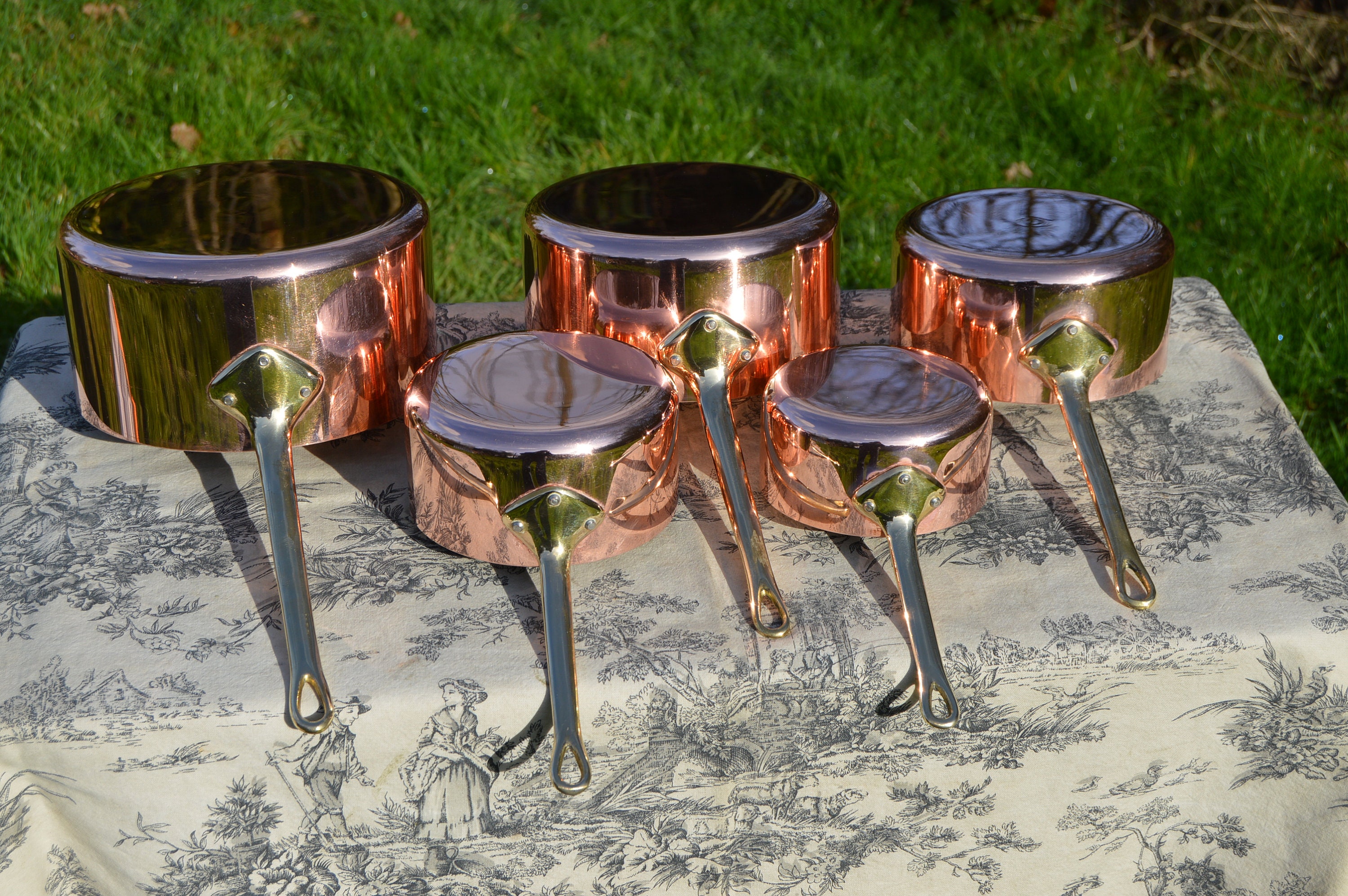 Set Five Vintage French Copper Graduated Pans Cast Bronze Handles Made in France 1mm Good