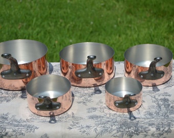 Copper Pans Les Cuivres de Faucogney Set of Five Vintage French Copper Lightweight Graduated Pans Cast Iron Handles 10-18cm Set