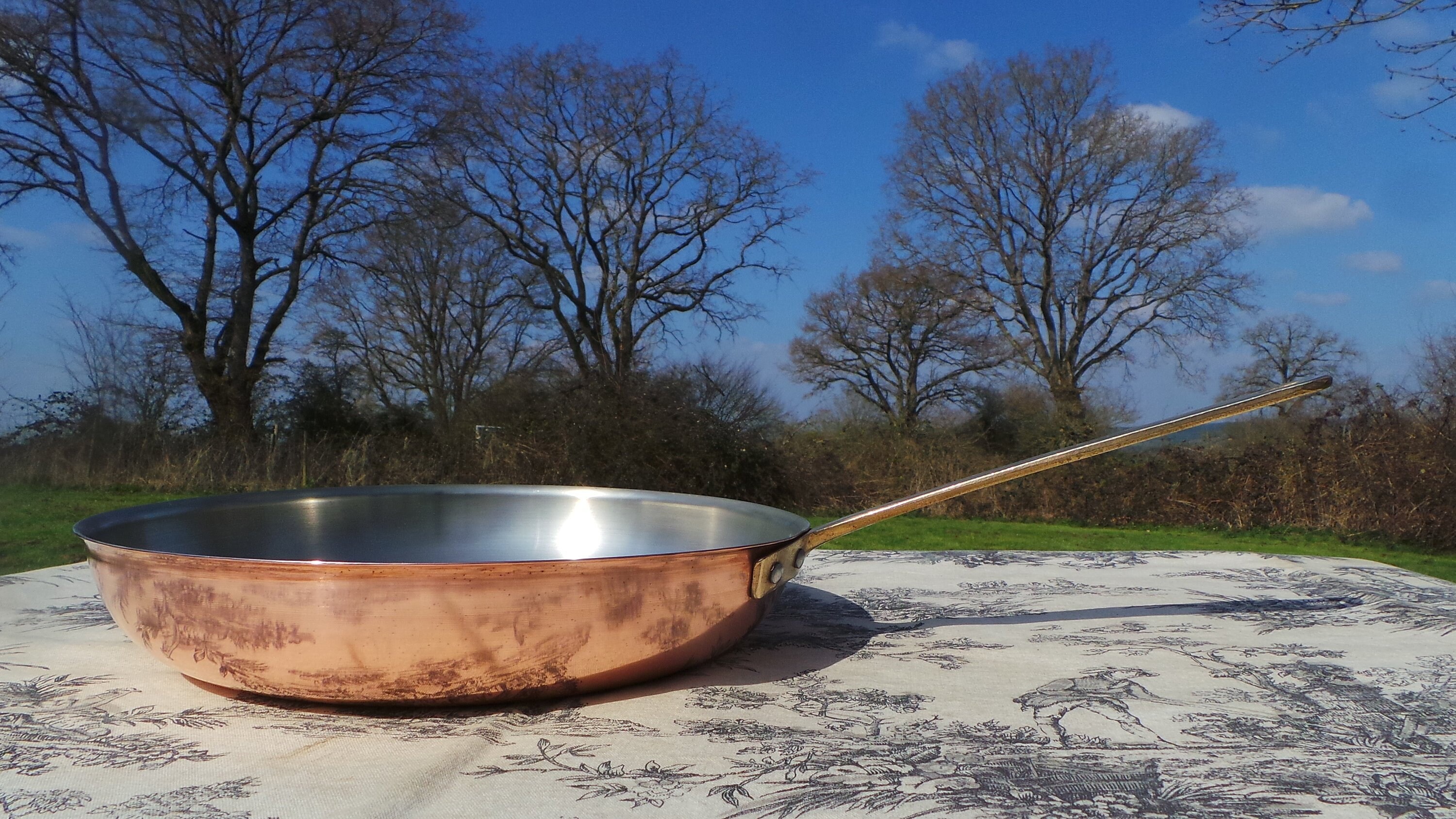 Copper pan made in france french flipping pan 1mm copper fry saute cast Copper pan made in france french flipping pan 1mm copper fry saute cast