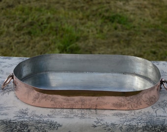 Antike französische Kupferpfanne, große Plat à Rôtir-Plakette, Au Gratin Bain Marie, 15 3/8 Zoll, 39 cm, große Ofenform, neue ovale, von Hand angehobene Dose mit zwei Ringen