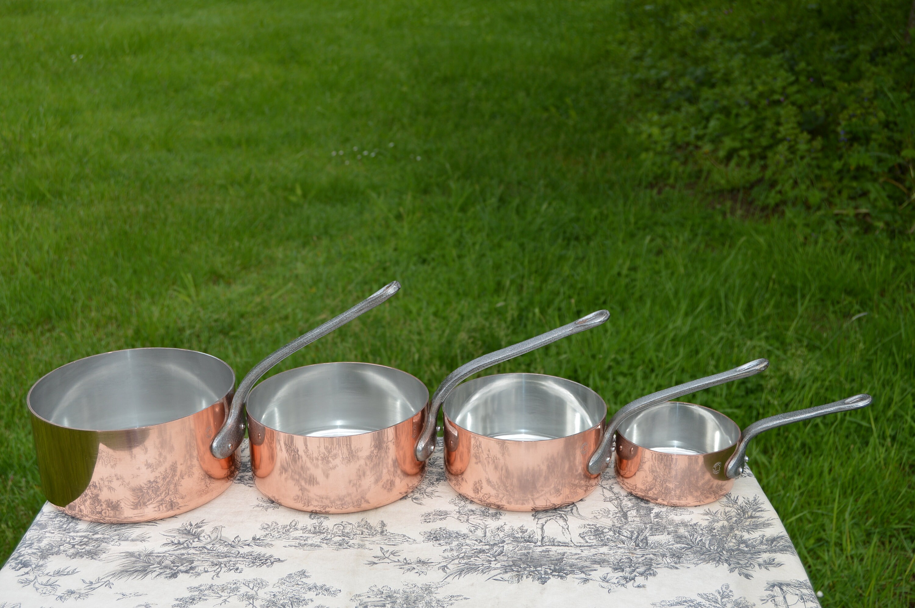 Copper Pans Vintage E France Fabrication Francaise Part Set of Four French Copper 1.81.9mm Pans