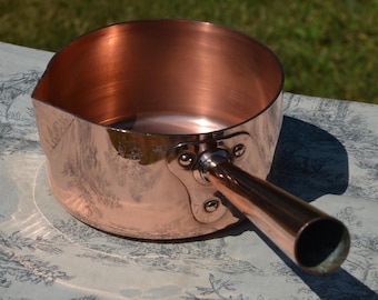 Sugar Pan Antique Copper Sugar Pan Hollow Handle 2.2mm 16cm Traditional Spout Fabulous Patina Caramel Pan A Real Find Proper Patissier Pan