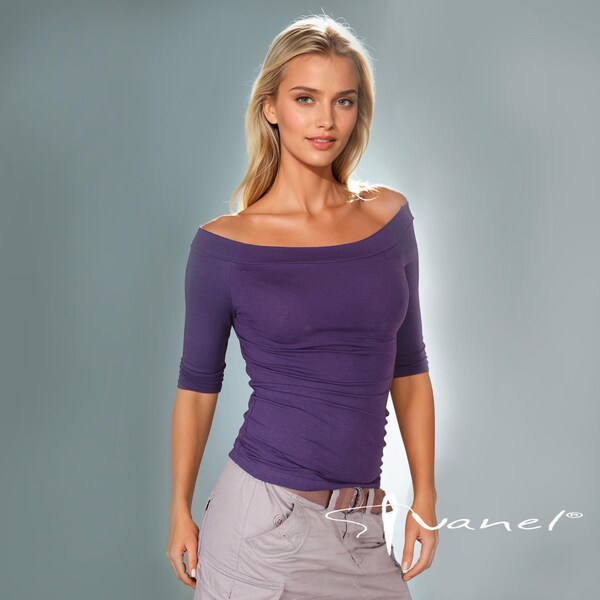 Wrinkled Off-Shoulder Blouse