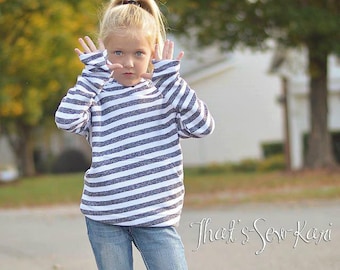 Patrón de costura en PDF – Suéter So Sweet Cinnamon – Sudadera con capucha de punto para niños y bebés, con orificios para los pulgares y bolsillo tipo canguro, tallas de 18 meses a 14 años