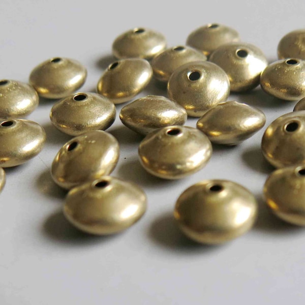 100 perles en laiton brut, perles intercalaires 9,5 mm x 5,5 mm - F195