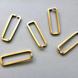 50pcs Raw Brass Rectangle Open Rings , Findings 18mmx6mm - F1626