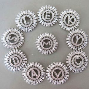 Plata chapado CZ Micro Pave Carta Colgantes de latón, Cubic Zirconia Encantos - CZ54