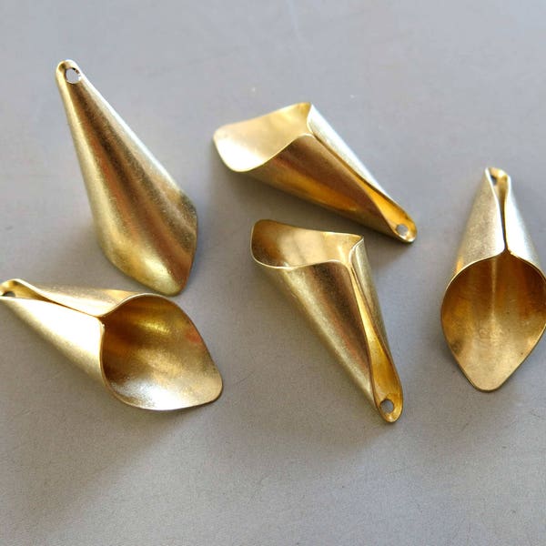 50pcs Raw Brass cone cap beads,findings 28mm x 12mm - F75