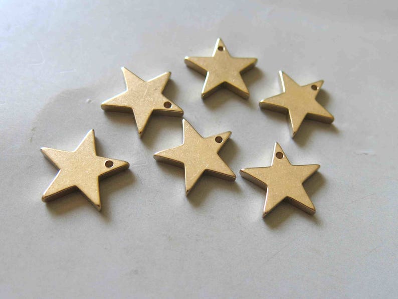 50pcs Raw Brass Star Beads Charms,Pendants 17mm F459