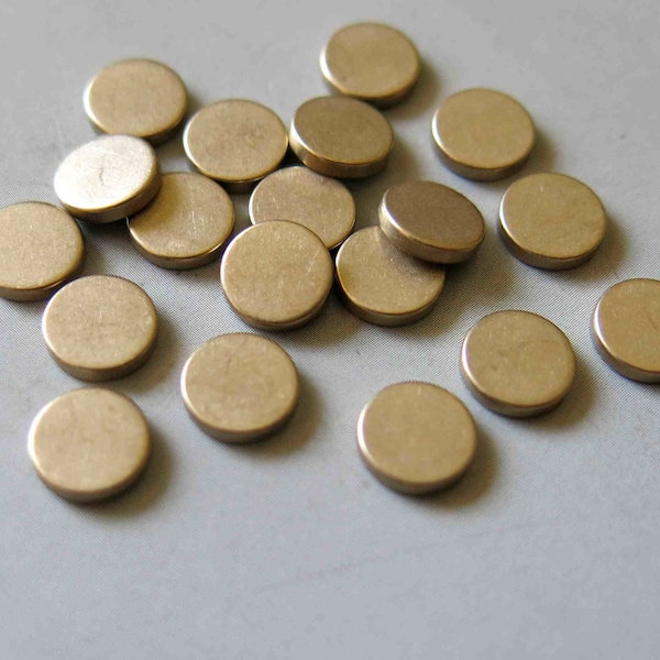 100pcs Raw Brass Round Stamping Blank,Stamping Tag,Coins Charms 7mm - F537