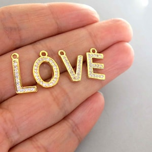 Colgantes de letra micro pave CZ chapado en oro, encantos de zirconia cúbica - CZ120