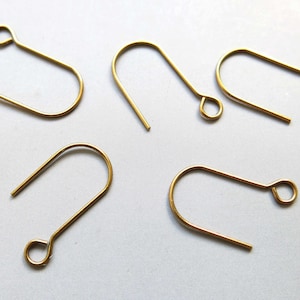 100 szt. Surowe mosiężne kolczyki z biglami, haczyki do kolczyków, elementy 20 mm x 10 mm - F1956