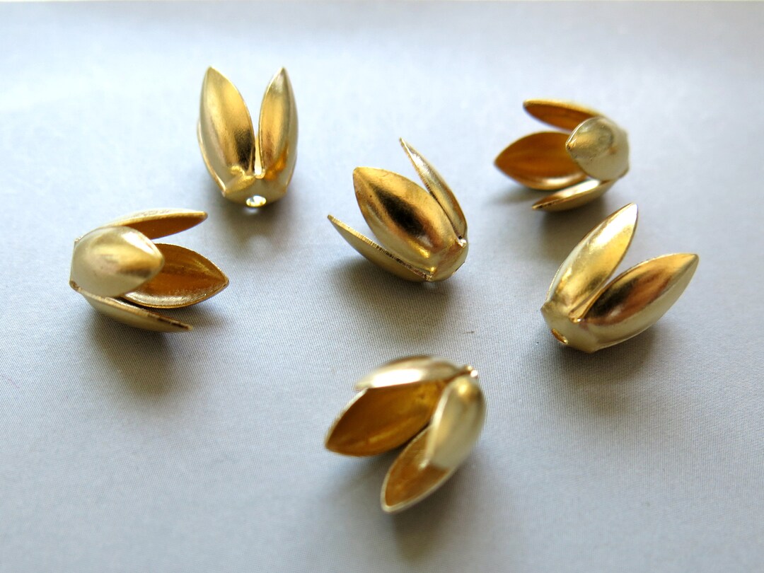 Walther&co brass white tulip beaded flower main image 1