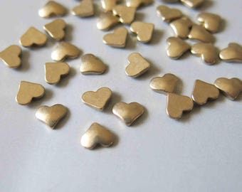 200pcs Raw Brass Heart Beads,cabochons 5mmx4.5mmx1.5mm thick - F541