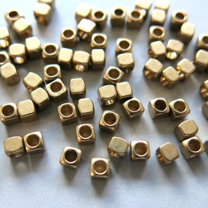 200pcs Raw Brass Square With Rounded Corners Beads Spacer Beads 2.8mm - F2072